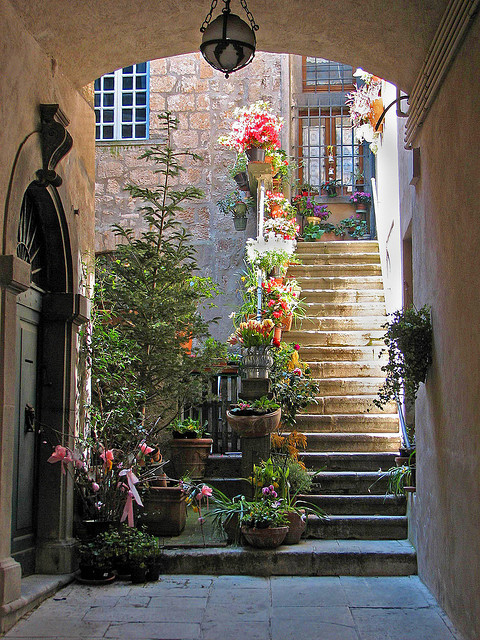 Entryway, Orvieto, Italy